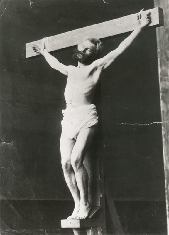 keresztfán
